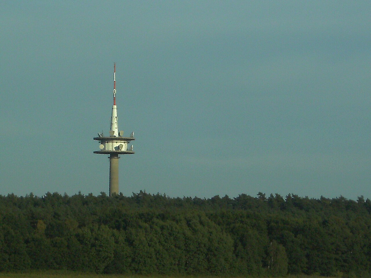 Telecommunication tower installation